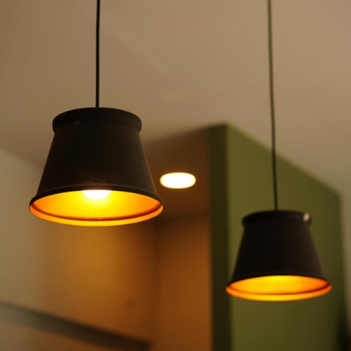 L'Importance de l'Éclairage : Comment la Lumière Magnifie le Mobilier Design Haut de Gamme
